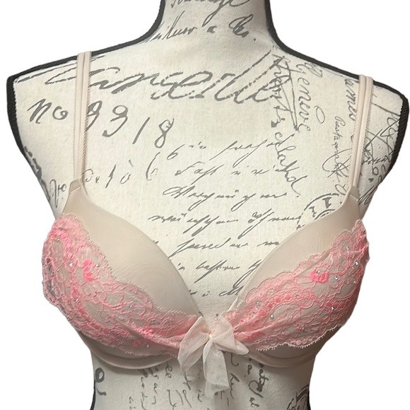 Victoria's Secret Other - Victoria’s Secret Dream Angels Push Up Bra Pink Lace Rhinestones 36B